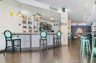 Plus de détails pour Local commercial à vendre