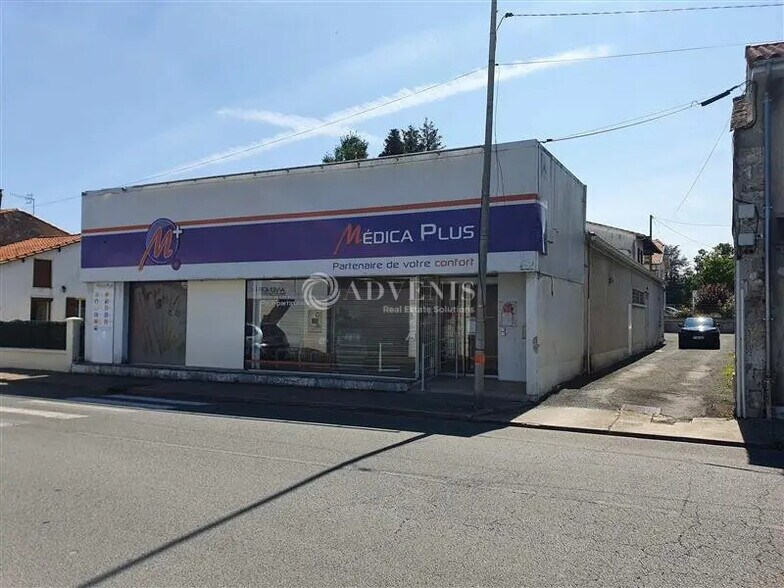 Local commercial dans Ribérac à louer - Photo de l’immeuble – Image 2 sur 8