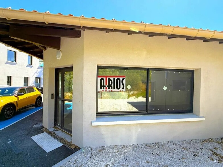 Local commercial dans La Valette-du-Var à louer - Photo de l’immeuble – Image 3 sur 18