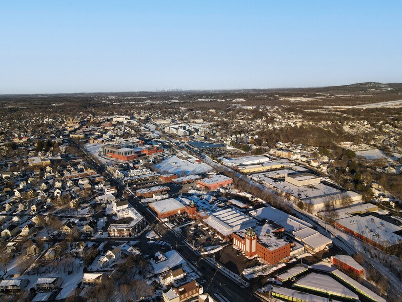 930 Washington St, Norwood, MA à vendre - Photo de l’immeuble – Image 3 sur 12