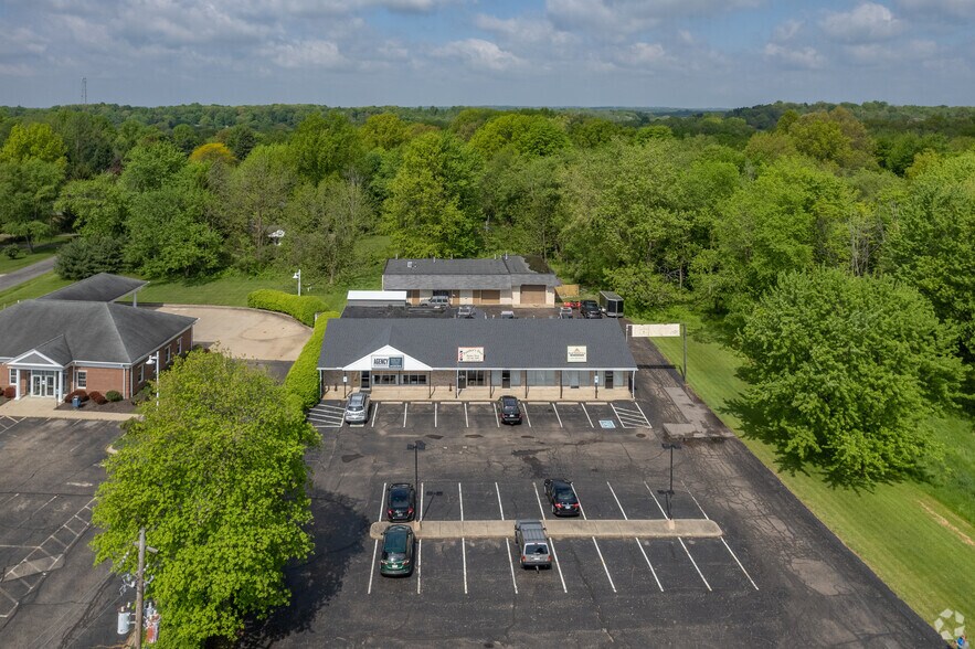 6010 Manchester Rd, Akron, OH à vendre - Aérien – Image 3 sur 4