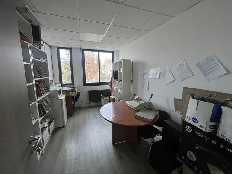 80 Rue Charles Duchesne, Aix-en-Provence à louer - Photo intérieure – Image 3 sur 10