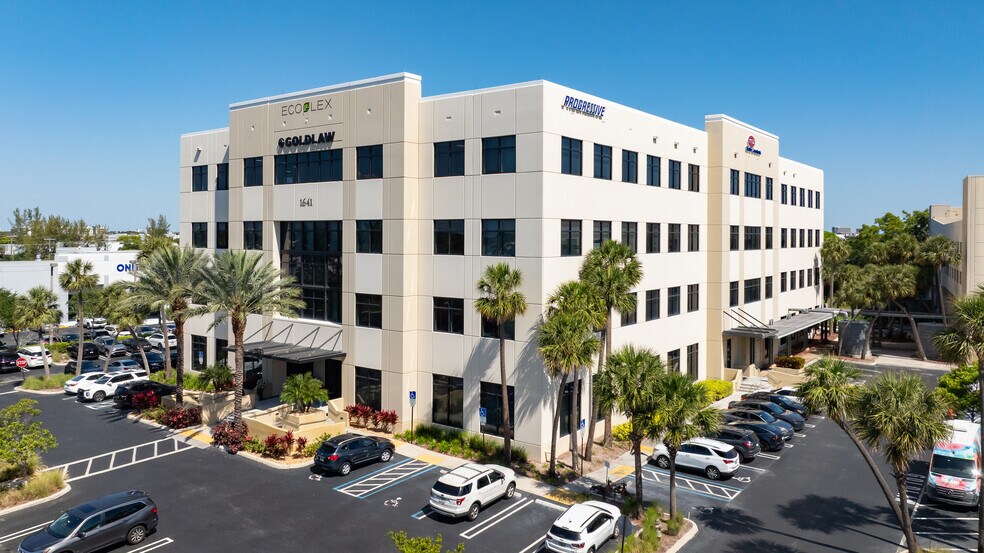 1641 Worthington Rd, West Palm Beach, FL à louer - Photo de l’immeuble – Image 1 sur 22
