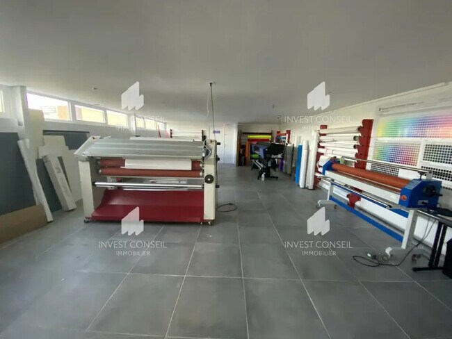 Plus de détails pour Bureau à louer