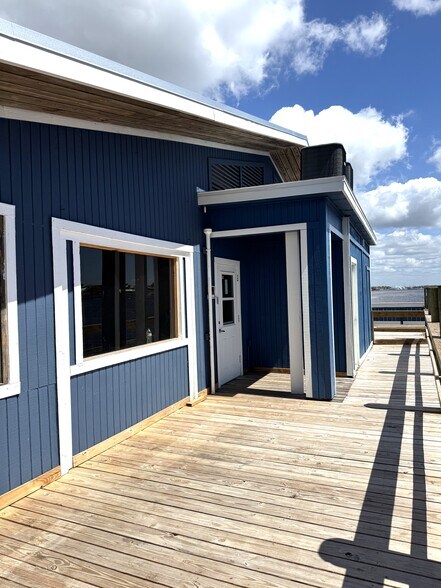 700 Fishermans Wharf, Fort Myers Beach, FL à louer - Photo de l’immeuble – Image 3 sur 8