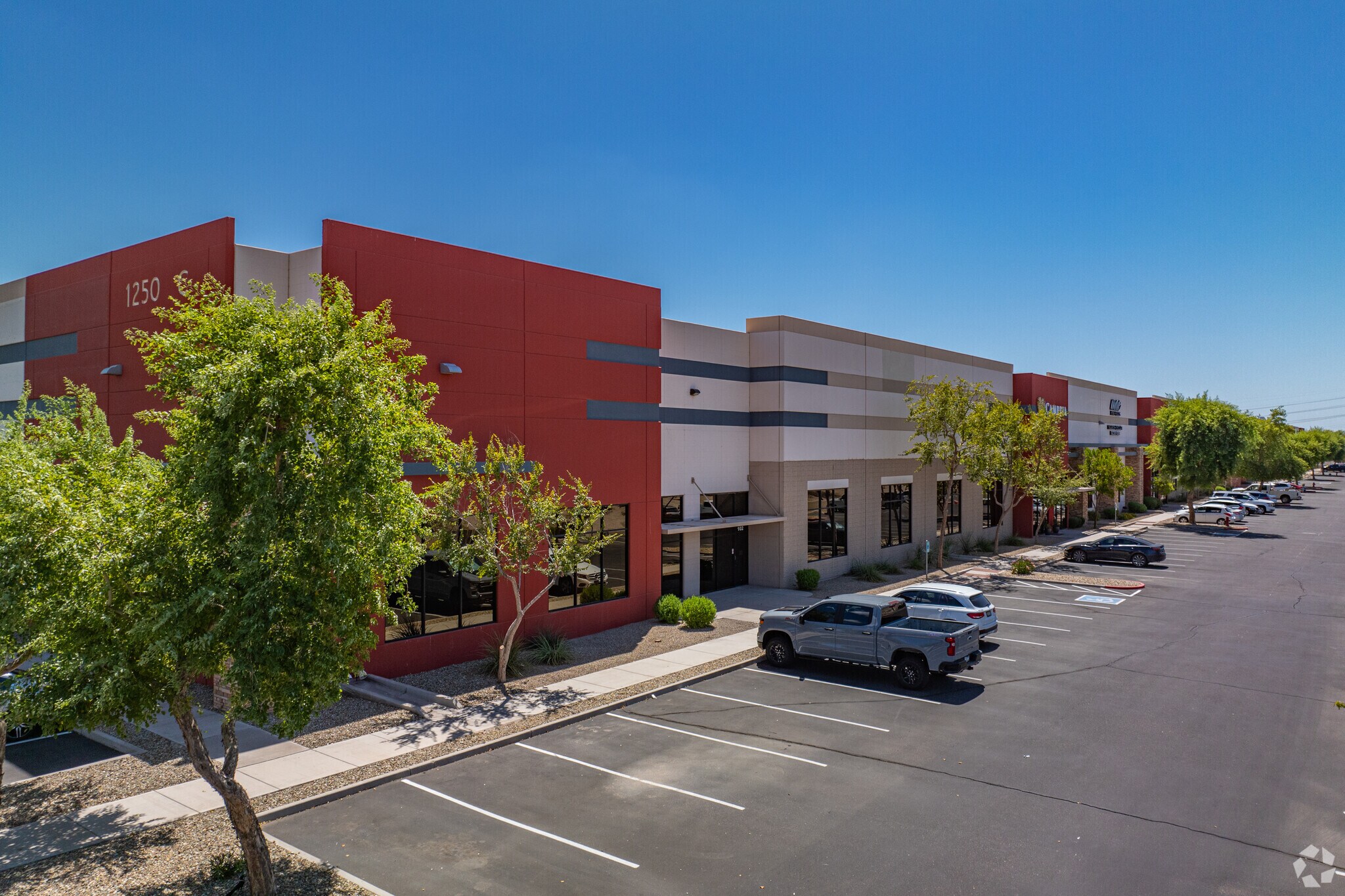 1250 N Fairway Dr, Avondale, AZ à louer Photo principale– Image 1 sur 9