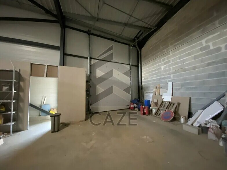 Local d’activités dans Artigues-près-Bordeaux à louer - Photo intérieure – Image 2 sur 3