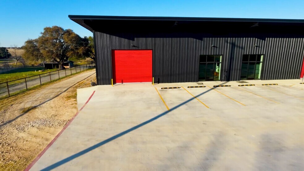 4272 FM 2484, Salado, TX à louer - Vidéo sur l’annonce professionnelle – Image 2 sur 22