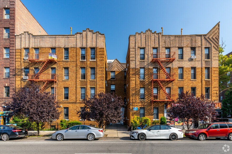 2113 Avenue V, Brooklyn, NY à vendre - Photo de l’immeuble – Image 3 sur 8
