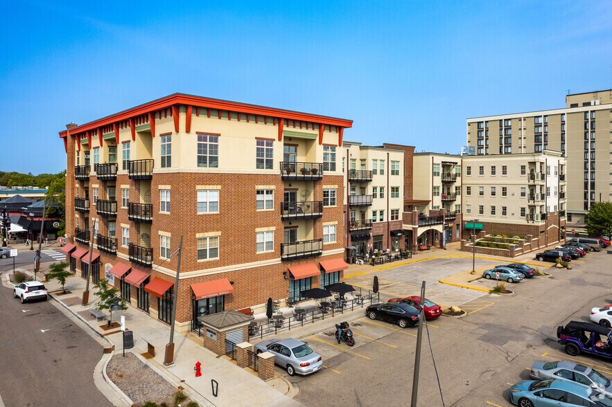 712-786 Mainstreet, Hopkins, MN à vendre - Photo principale – Image 1 sur 7
