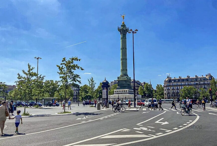 Local commercial dans Paris à louer - Photo de l’immeuble – Image 2 sur 3