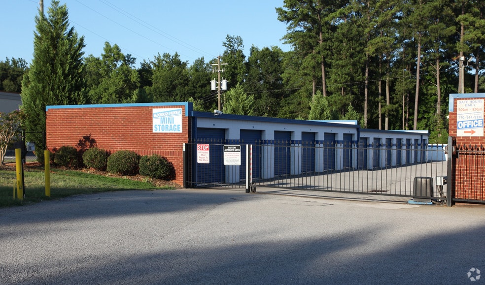 115 Mcdonough Pky, McDonough, GA à vendre - Photo principale – Image 1 sur 2