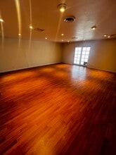 18582 Beach Blvd, Huntington Beach, CA à louer Photo intérieure– Image 1 sur 1