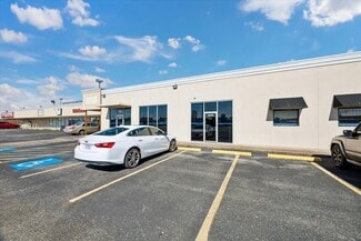 Plus de détails pour 1001-1023 S Broadway St, La Porte, TX - Différents types d’espaces à louer
