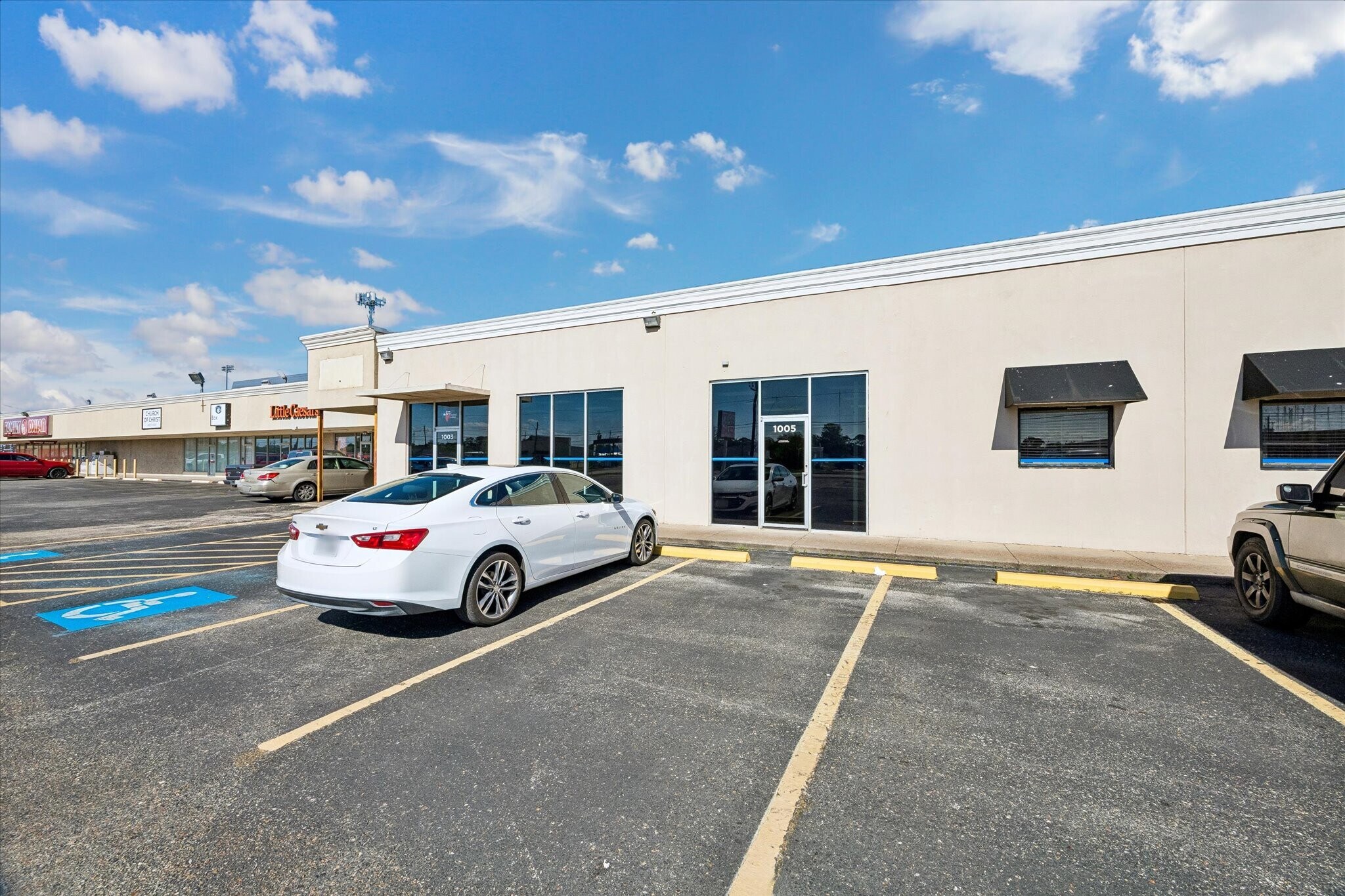 1001-1023 S Broadway St, La Porte, TX à louer Photo principale– Image 1 sur 3