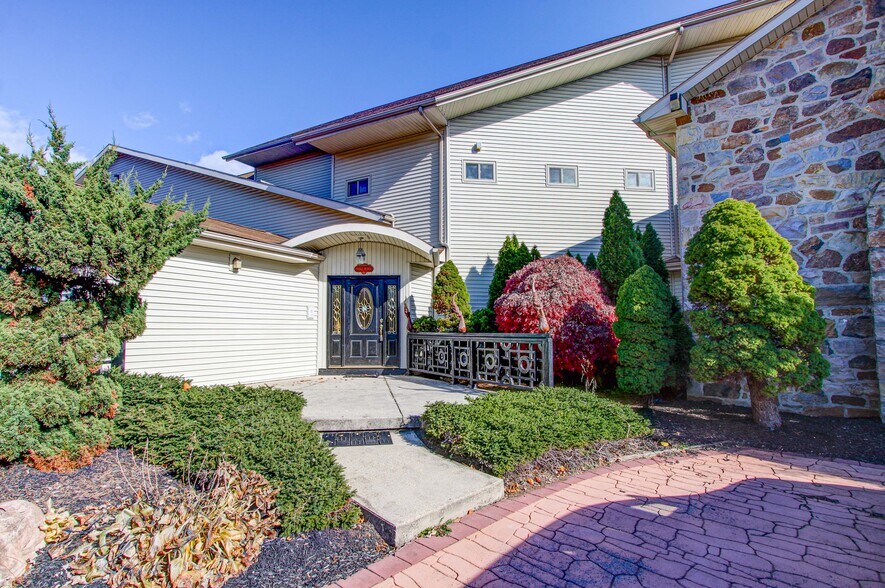 6271 Batman Rd, Zionsville, PA à vendre - Photo de l’immeuble – Image 3 sur 24