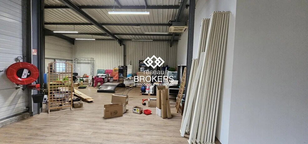 Local commercial dans Aubière à louer - Photo de l’immeuble – Image 3 sur 5