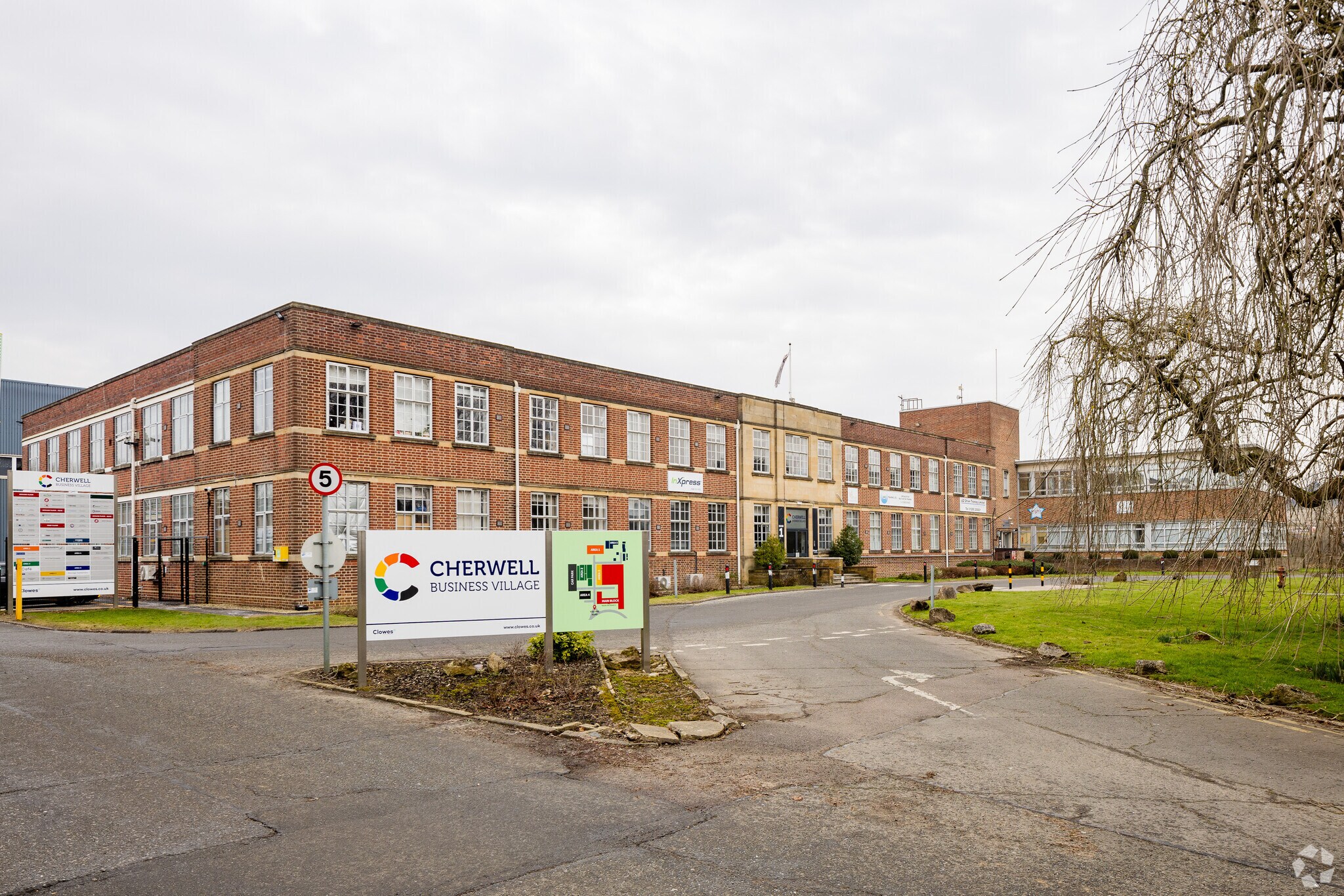 Main Block & Area 3, Cherwell Business Village, Banbury à vendre Photo principale– Image 1 sur 36