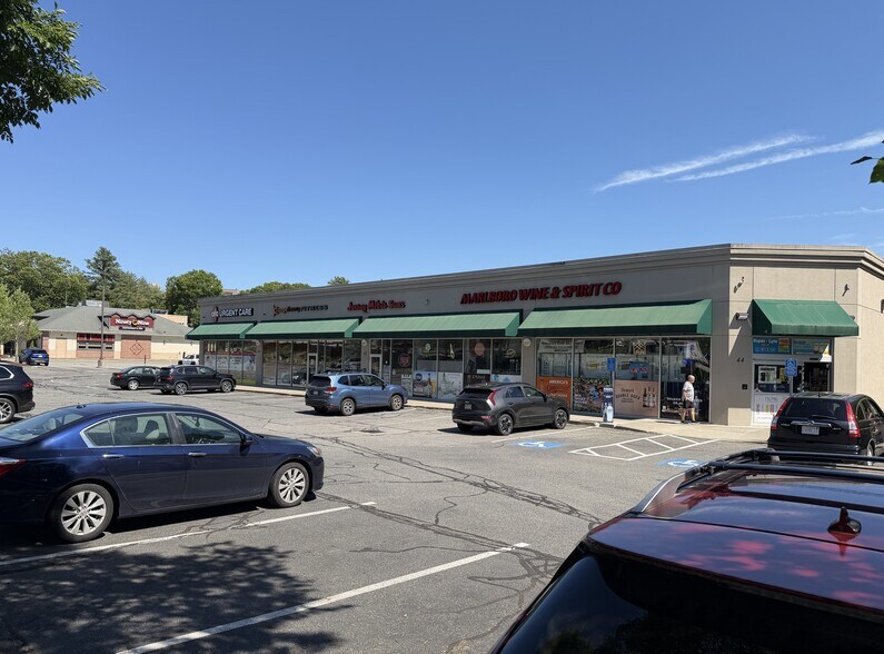 42-44 W Boston Post Rd, Marlborough, MA à louer - Photo de l’immeuble – Image 2 sur 7