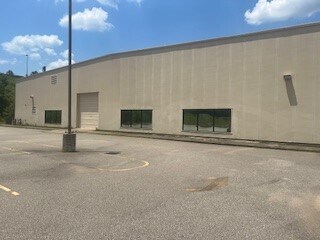 Plus de détails pour 500 Southridge Blvd, Charleston, WV - Industriel/Logistique à louer