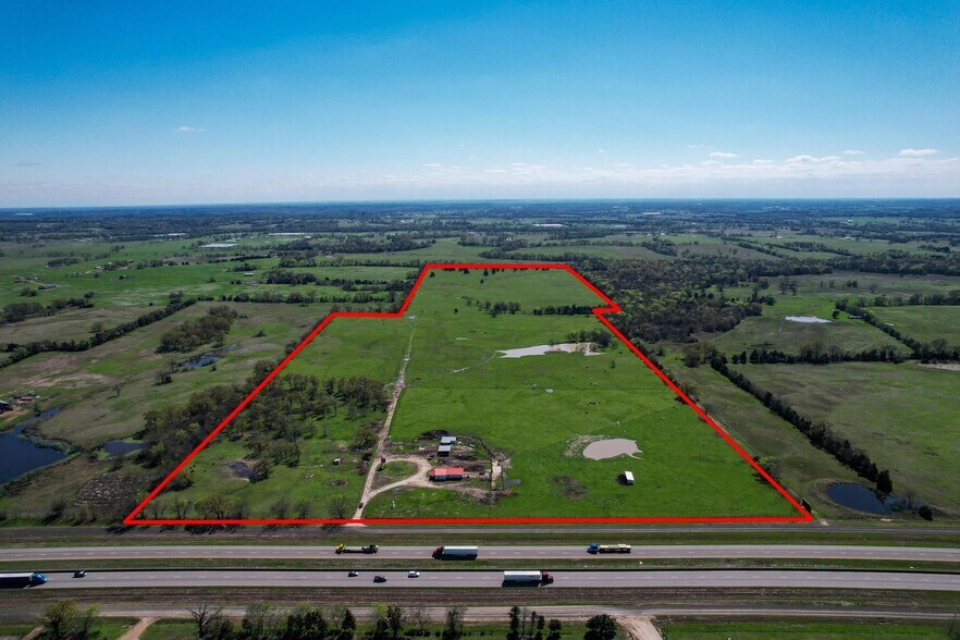 2110 SW Access Rd, Mount Vernon, TX à vendre - Photo de l’immeuble – Image 3 sur 19
