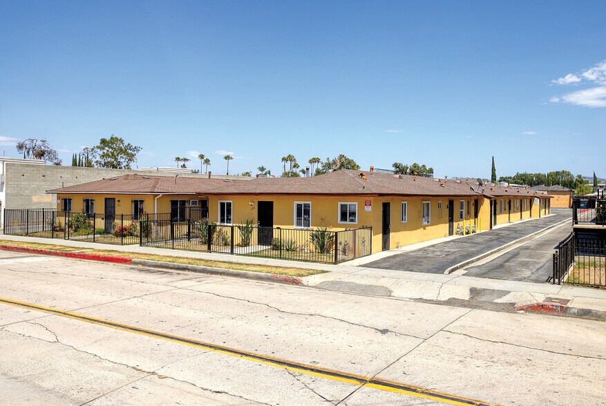 428 & 432 Poplar Ave portefeuille de 2 biens à vendre sur LoopNet.fr - Photo de l’immeuble – Image 1 sur 8