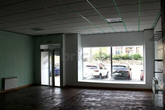 Local commercial dans León, León à louer Photo intérieure– Image 1 sur 5