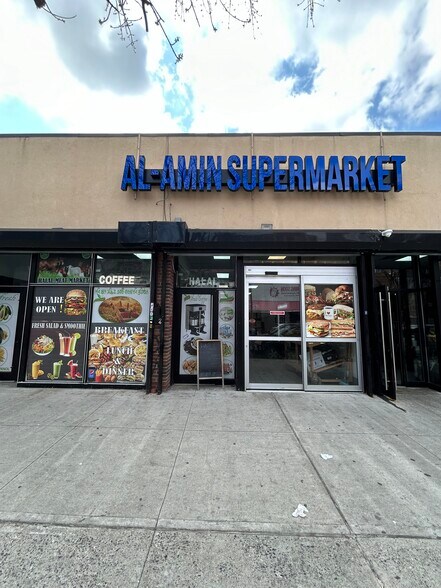 276-282 E 169th St, Bronx, NY à louer - Photo de l’immeuble – Image 2 sur 15