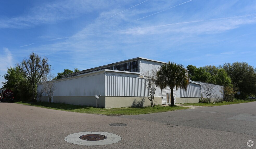 555 E 3rd St, Jacksonville, FL à louer - Photo principale – Image 1 sur 27
