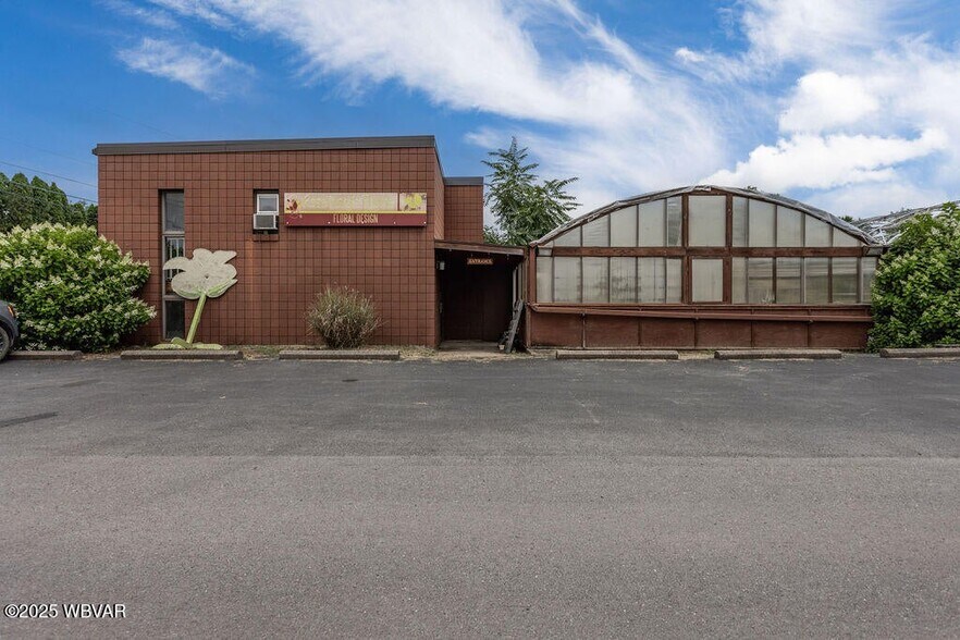 321 Peters Aly, Montoursville, PA à vendre - Photo de l’immeuble – Image 3 sur 25