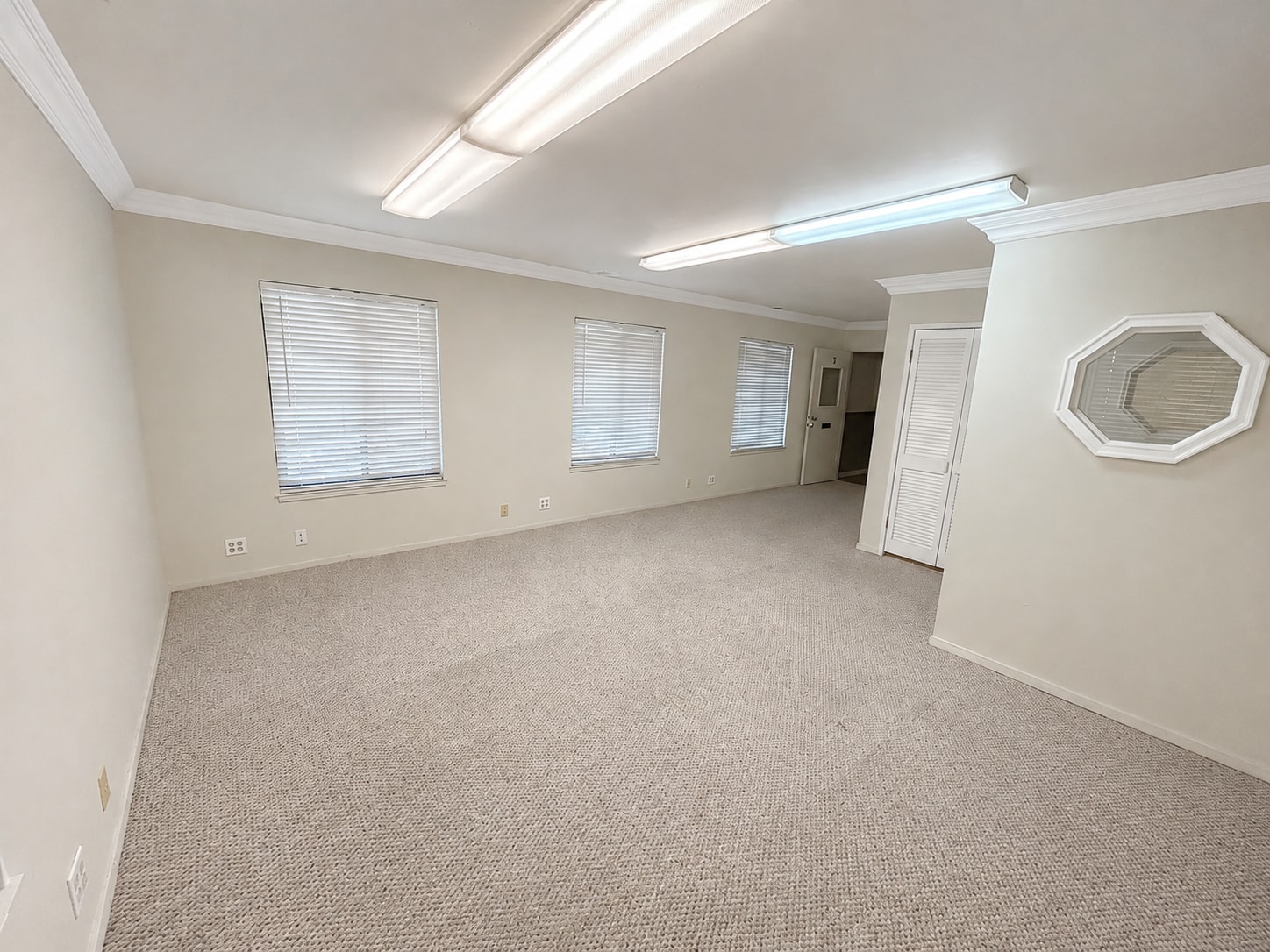 16430 Monterey Rd, Morgan Hill, CA à louer Photo intérieure– Image 1 sur 6