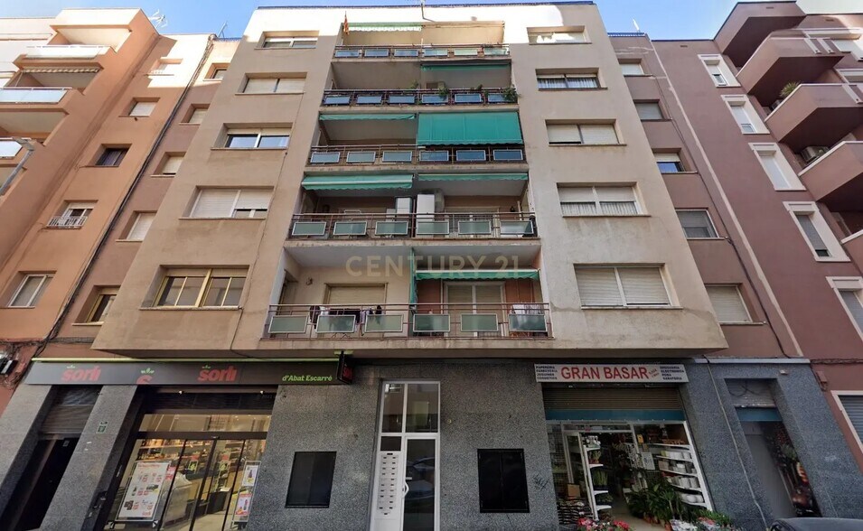 Immeuble residentiel dans Sabadell, Barcelona à vendre - Photo de l’immeuble – Image 1 sur 5