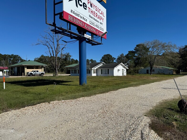 27370 Walker Rd S, Walker, LA à vendre - Photo de l’immeuble – Image 3 sur 3