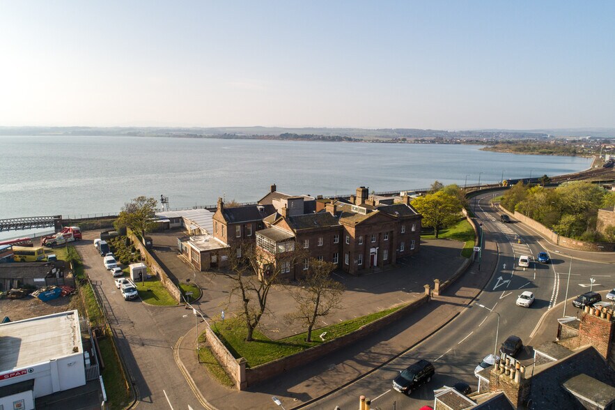 Bridge St, Montrose à vendre - Photo de l’immeuble – Image 2 sur 5