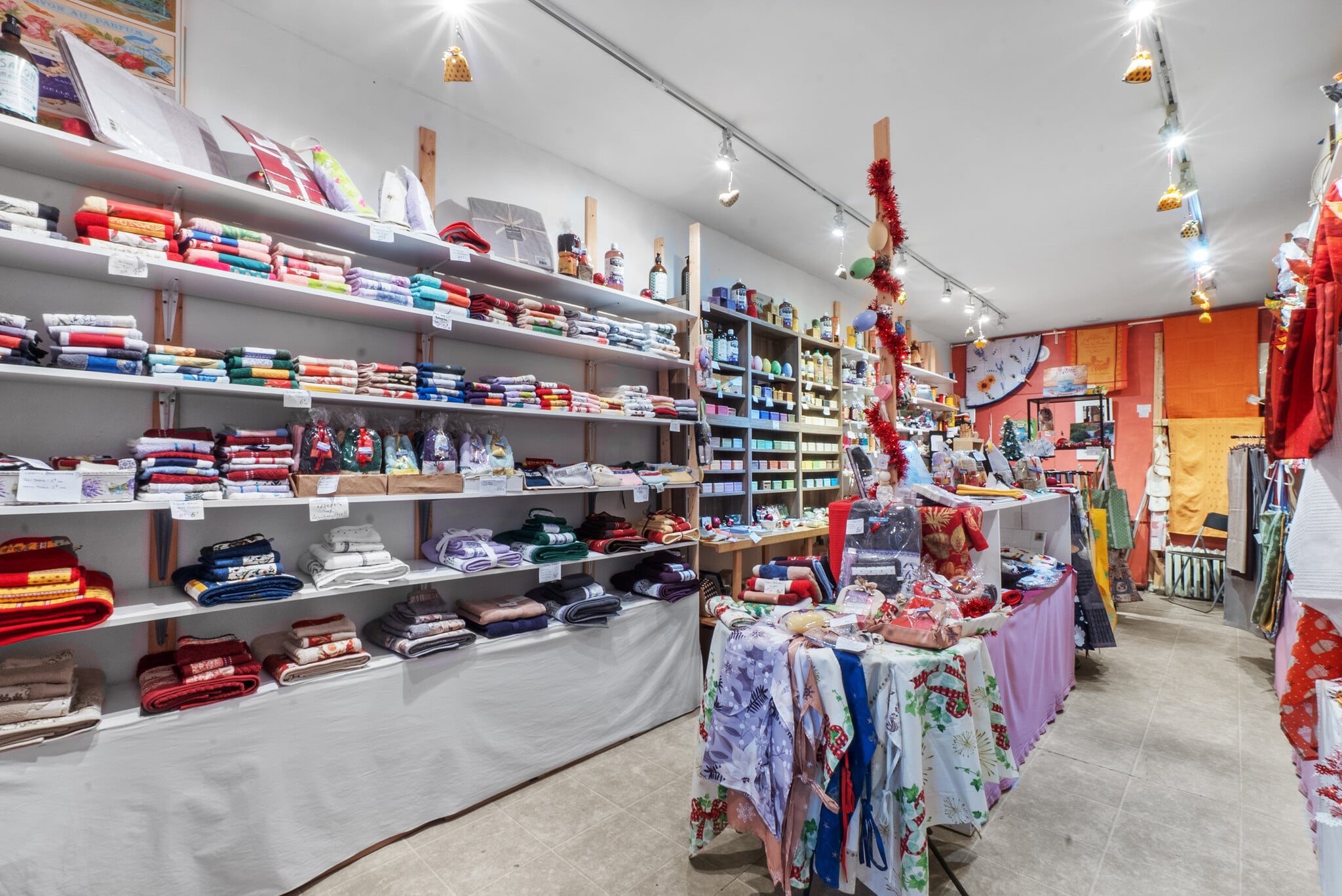 3903 Rue Saint-Denis, Montréal, QC à louer Photo intérieure– Image 1 sur 6