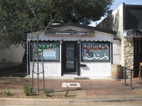 24251 Main St, Santa Clarita, CA à louer Photo intérieure– Image 1 sur 19