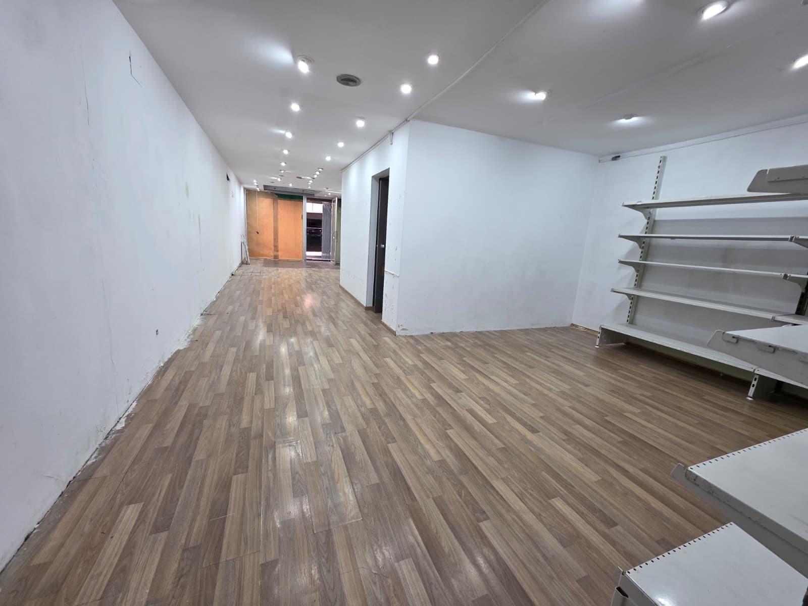 Local commercial dans Igualada, Barcelona à louer Photo intérieure– Image 1 sur 8