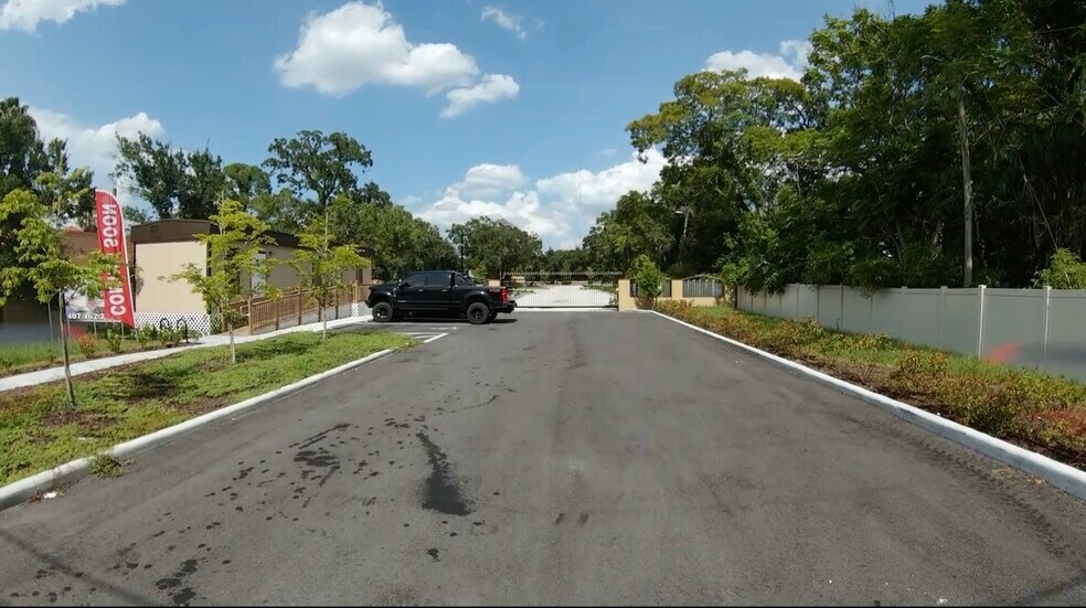 5200 Old Winter Garden Rd, Orlando, FL à vendre - Photo de l’immeuble – Image 3 sur 19