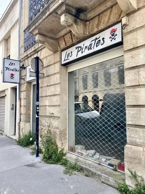 Plus de détails pour Local commercial à louer