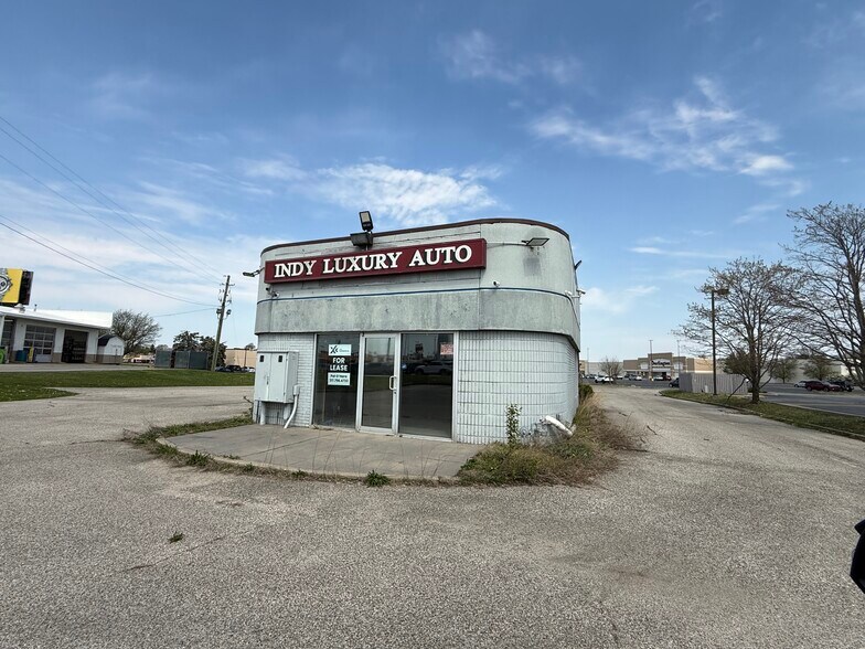 1240 E Stop 11 Rd, Indianapolis, IN à vendre - Photo principale – Image 1 sur 8