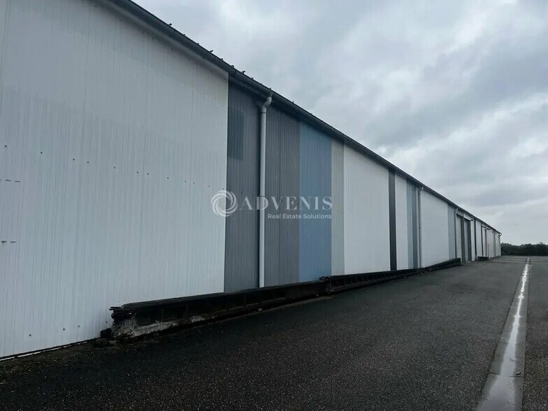 Local d'activités dans Duttlenheim à vendre - Photo de l’immeuble – Image 3 sur 12
