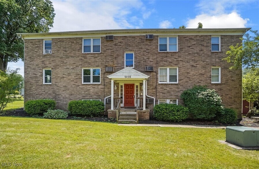 5008 West Blvd, Boardman, OH à vendre - Photo principale – Image 1 sur 20