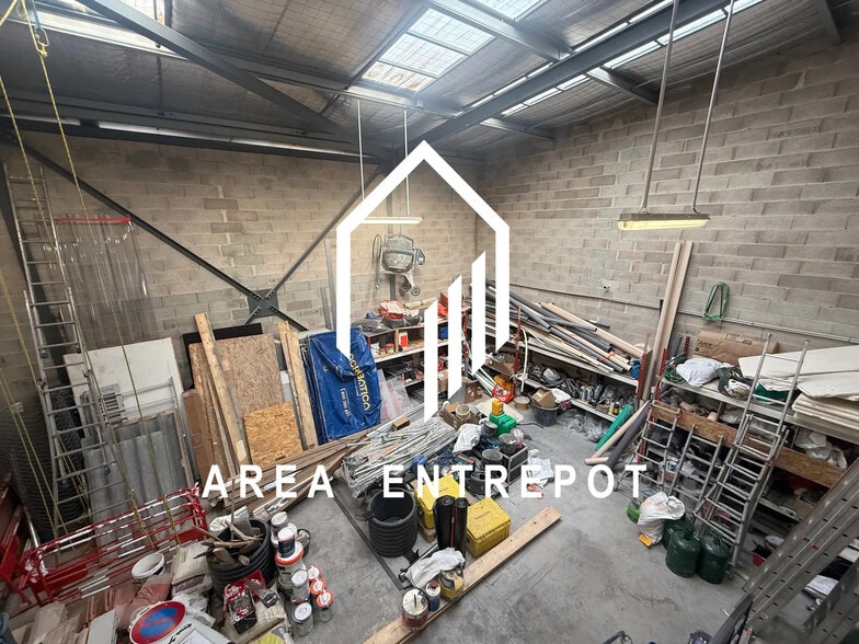 Local d’activités dans Marseille à louer - Photo de la construction – Image 2 sur 7