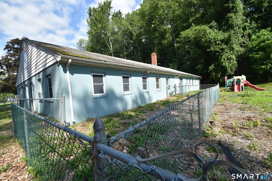 206 House St, Glastonbury, CT à vendre - Photo de l’immeuble – Image 1 sur 22