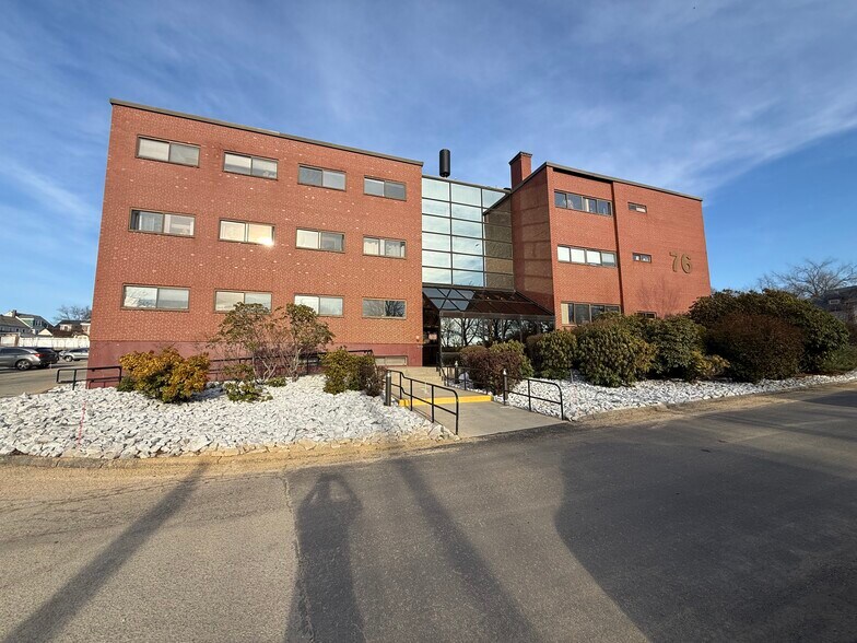 76 Summer St, Fitchburg, MA à vendre - Photo de l’immeuble – Image 2 sur 51