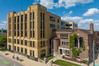 Plus de détails pour 2751 E Jefferson Ave, Detroit, MI - Bureau/Local commercial à louer