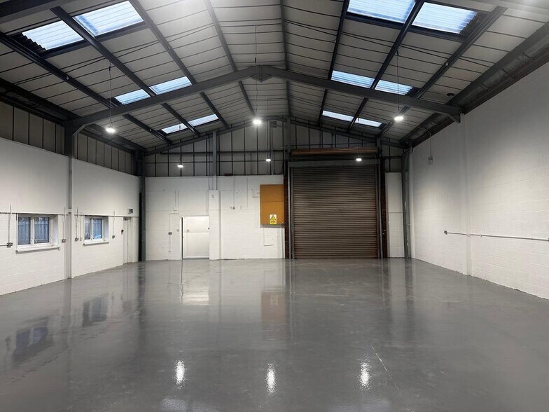 Walter Nash Rd, Kidderminster à louer - Photo de l’immeuble – Image 3 sur 8