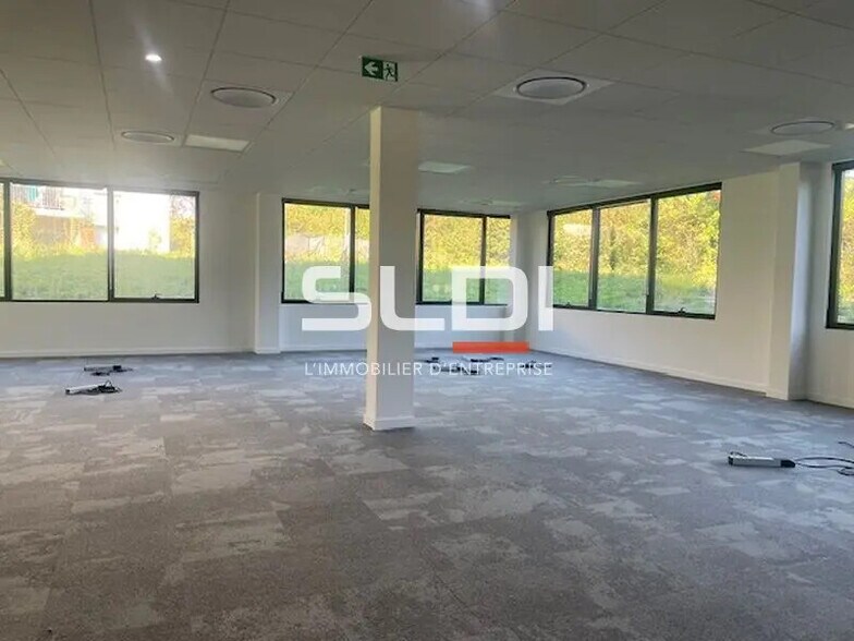 Bureau dans Limonest à louer - Photo intérieure – Image 3 sur 9