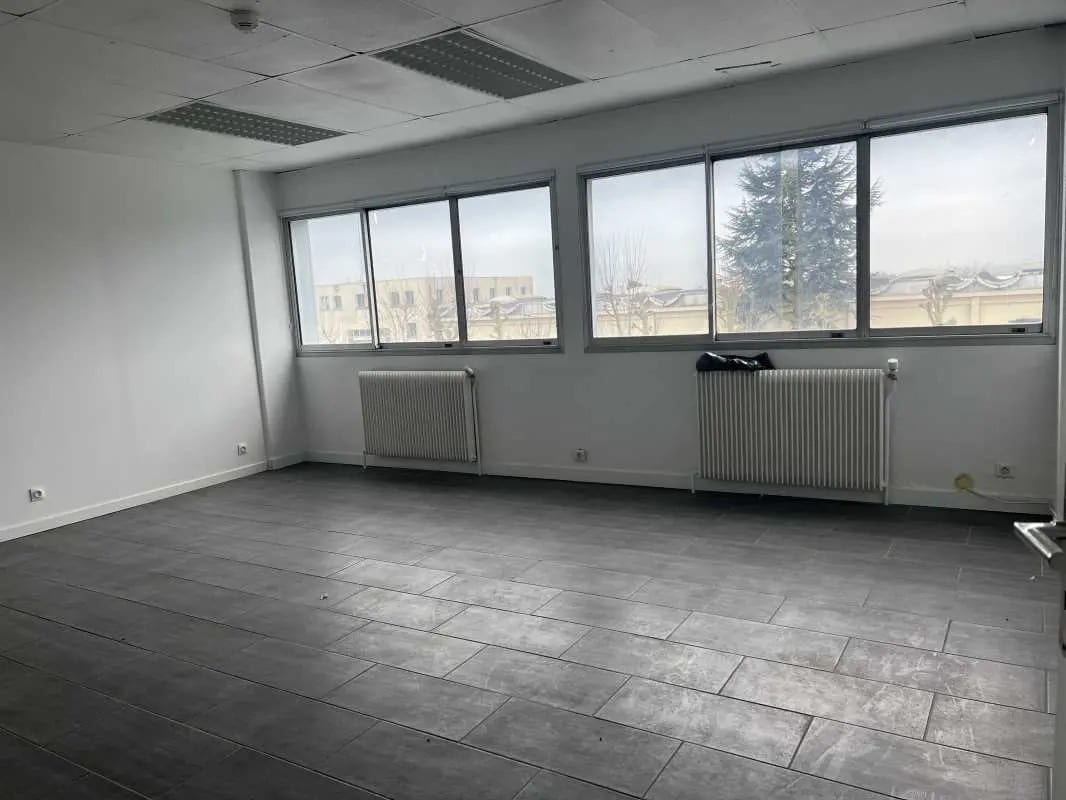 12 Rue Robert Moinon, Goussainville à louer Photo de l’immeuble– Image 1 sur 2