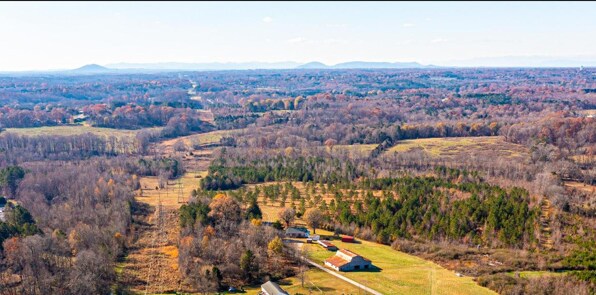 2200 Oweda Dr, Conover, NC à vendre Photo principale– Image 1 sur 15